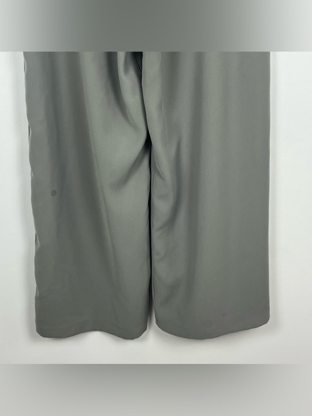 Lululemon On The Fly Wide Leg drawstring waist pull on pants in gray sage, 10. - Picture 5 of 10